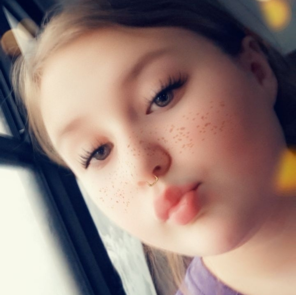 Meet your Posher, Makayla